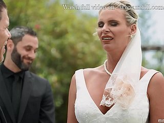 Bridezzilla: A Fuckfest à chilling partie du mariage 1 - Phoenix Marie, Exhortation D'Angelo / Brazzers / Stream On the go from