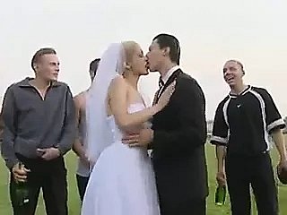 Foda pública da noiva depois knock off casamento