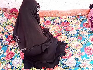 Pakistani Muslim hijab piece of baggage sex with ageing