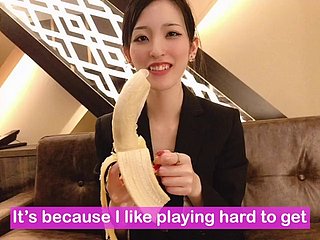 Bananen -Blowjob, um das Kondom anzuziehen! Japanischer Unpaid Handjob