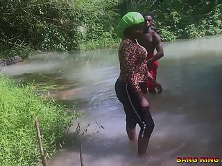 SEXE EN Streamlet AFRICAIN AVEC UN FAUX PROPHÈTE tear-drop qu'il baise mammy femme bungling